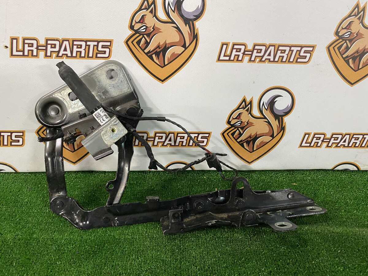 LR117304 Hood hinge right Range Rover Evoque New L551 (2019-) Used